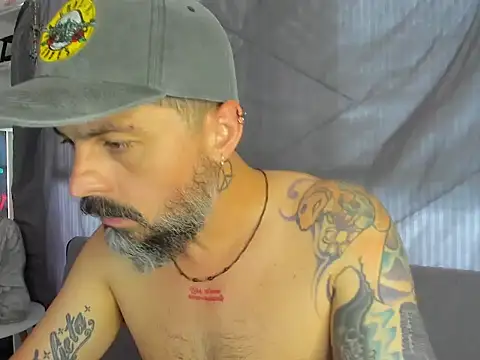 Snapshot of Miguel_angeel_ chatting on 23, 5, 2026 Miguel angeel online show from 23, 5, 2026