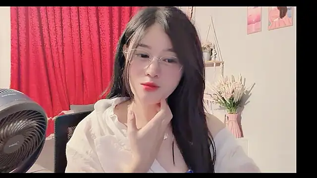 Bee-Cherry online show from 9, 6, 2026