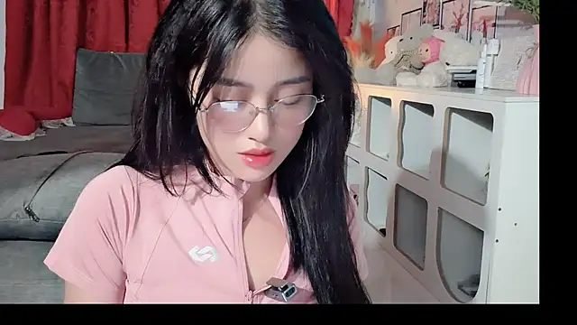 Bee-Cherry online show from 25, 5, 2026