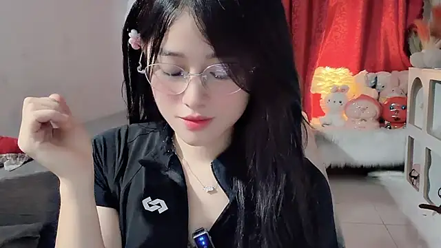 Bee-Cherry online show from 24, 5, 2026