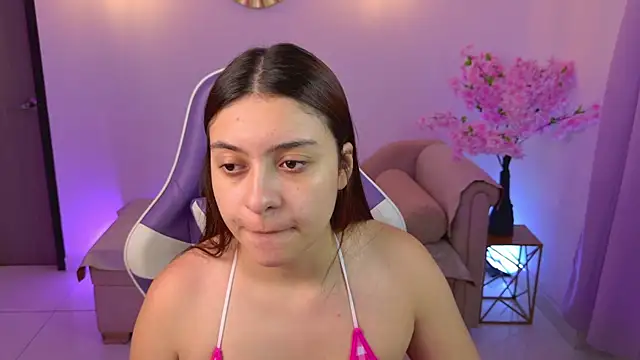 Snapshot of mayavexx chatting on 5, 7, 2026 mayavexx online show from 5, 7, 2026