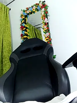 Elektra bigcock online show from 14, 6, 2026