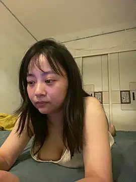 Snapshot of CRROO-AA chatting on 28, 5, 2026 CRROO-AA online show from 28, 5, 2026
