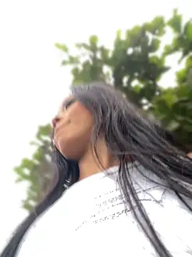 Snapshot of Saraah_bosh chatting on 31, 5, 2026 Saraah bosh online show from 31, 5, 2026