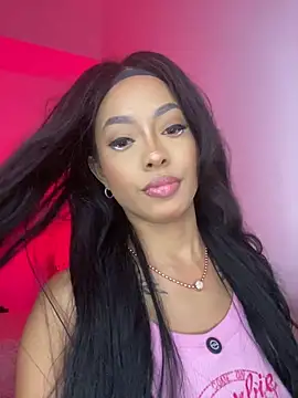 Snapshot of Saraah_bosh chatting on 26, 5, 2026 Saraah bosh online show from 26, 5, 2026