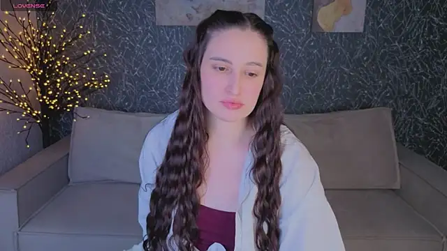 Elizabet Colllins online show from 19, 6, 2026