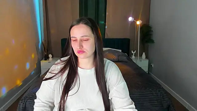 Elizabet Colllins online show from 27, 6, 2026