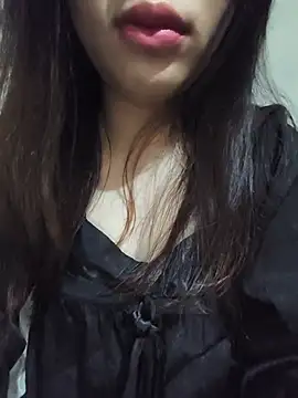 Snapshot of Linh-Anhh chatting on 29, 5, 2026 Linh-Anhh online show from 29, 5, 2026