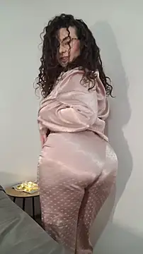 Elissa Floyd   online show from 24, 5, 2026