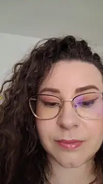 Elissa Floyd   online show from 14, 6, 2026