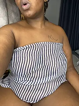 Snapshot of BIGMAMA011 chatting on 24, 7, 2026 BIGMAMA011 online show from 24, 7, 2026
