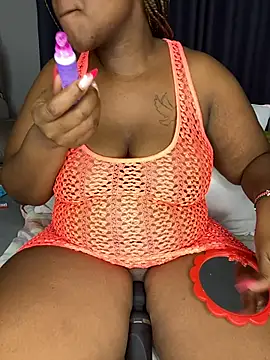 Snapshot of BIGMAMA011 chatting on 28, 7, 2026 BIGMAMA011 online show from 28, 7, 2026