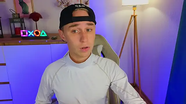 e1v1s online show from 8, 7, 2026