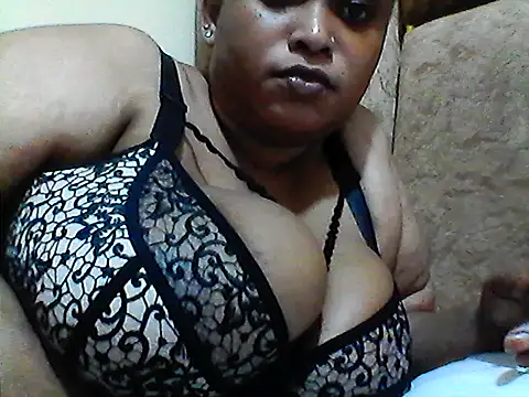 Pretty sandrah online show from 19, 5, 2026