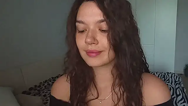 Snapshot of Vicki_queen chatting on 27, 6, 2026 Vicki queen online show from 27, 6, 2026