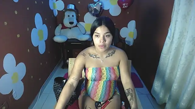 Snapshot of annie_doll4 chatting on 23, 5, 2026 annie doll4 online show from 23, 5, 2026