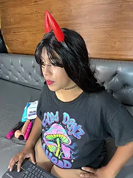 Alexia Lerner online show from 4, 6, 2026