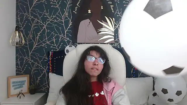 Allyshon  online show from 12, 6, 2026