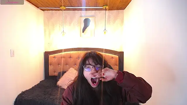 Allyshon  online show from 17, 6, 2026