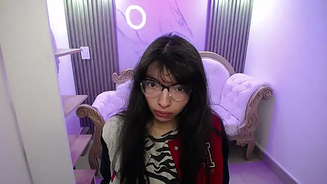 Allyshon  online show from 4, 6, 2026