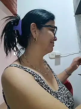 Scarlett Valnyx online show from 1, 7, 2026