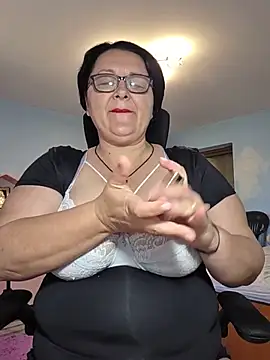 Snapshot of Diana_Diafan chatting on 24, 5, 2026 Diana Diafan online show from 24, 5, 2026