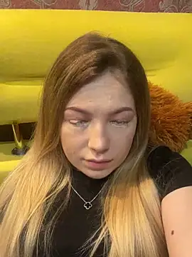 Snapshot of Adelin_aa chatting on 19, 5, 2026 Adelin aa online show from 19, 5, 2026