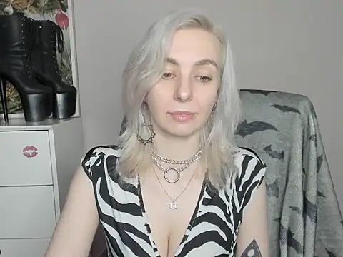 velvetanne online show from 18, 6, 2026