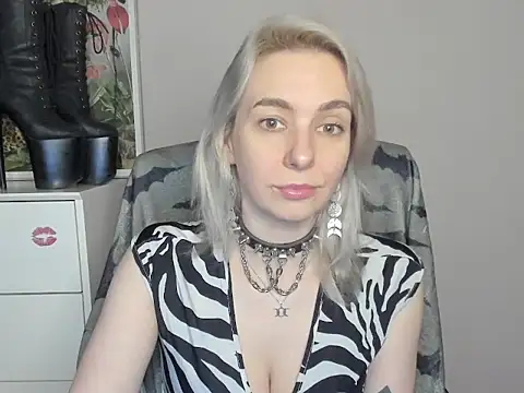 velvetanne online show from 10, 6, 2026