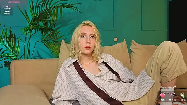 Elen  Moore online show from 20, 6, 2026