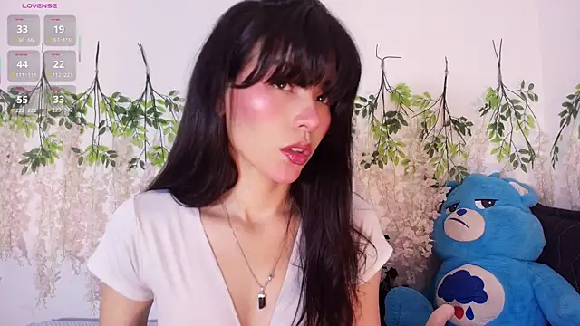 nathalya summer  online show from 8, 7, 2026