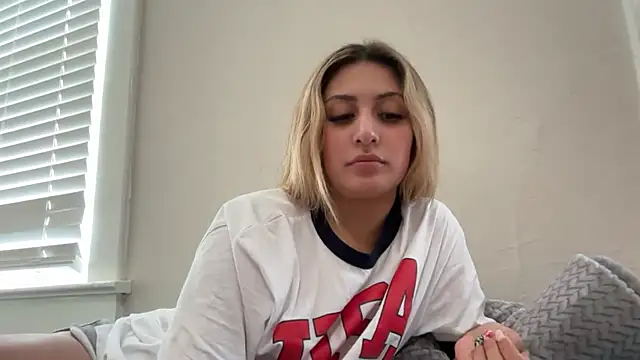 Snapshot of Badbihdani18 chatting on 23, 6, 2026 Badbihdani18 online show from 23, 6, 2026