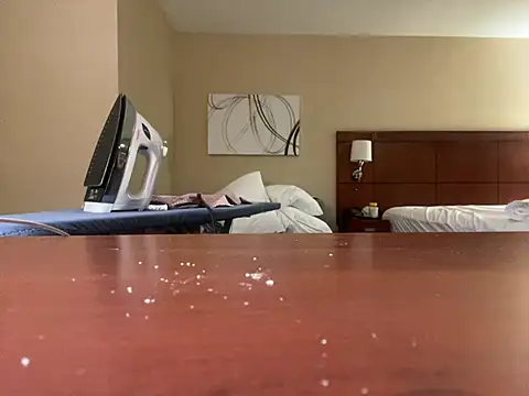 brazybooty92 online show from 25, 7, 2026