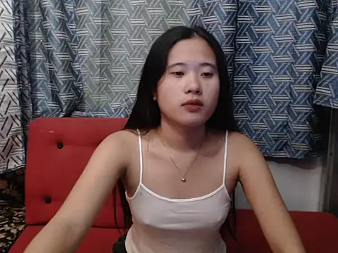 Snapshot of petiteasian_pinaygirl chatting on 8, 7, 2026 petiteasian pinaygirl online show from 8, 7, 2026