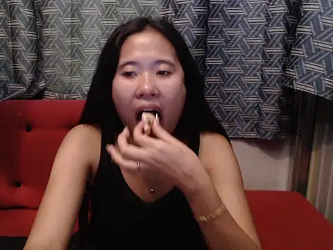 Snapshot of petiteasian_pinaygirl chatting on 10, 7, 2026 petiteasian pinaygirl online show from 10, 7, 2026