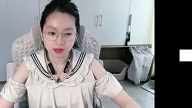 Snapshot of Erya-369 chatting on 21, 5, 2026 Erya-369 online show from 21, 5, 2026