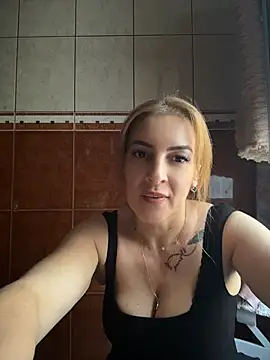 Snapshot of Hot-Milf4U chatting on 10, 6, 2026 Hot-Milf4U online show from 10, 6, 2026