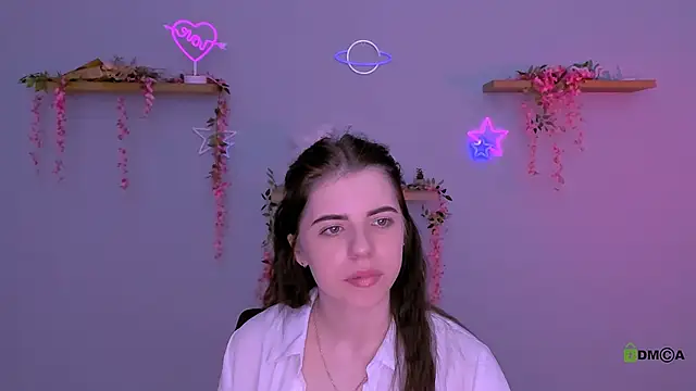 lyra desire online show from 22, 5, 2026