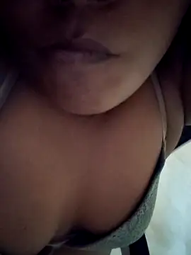 Snapshot of Yazhi_THUG_DeSi chatting on 20, 5, 2026 Yazhi THUG DeSi online show from 20, 5, 2026