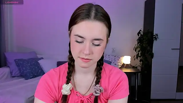 Snapshot of Lilit_Dream chatting on 15, 6, 2026 Lilit Dream online show from 15, 6, 2026