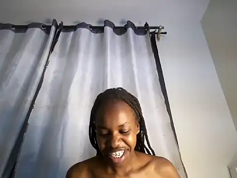 Snapshot of Tiara_tr chatting on 20, 5, 2026 Tiara tr online show from 20, 5, 2026