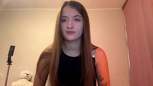 cute nessy online show from 19, 5, 2026