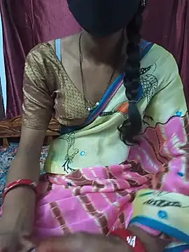 Snapshot of reshma124 chatting on 3, 7, 2026 reshma124 online show from 3, 7, 2026