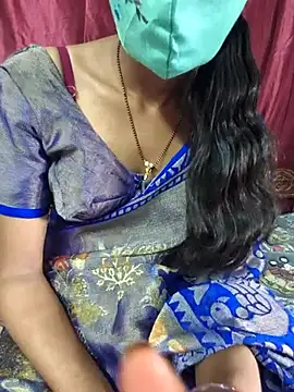 Snapshot of reshma124 chatting on 15, 7, 2026 reshma124 online show from 15, 7, 2026