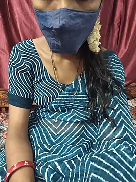 Snapshot of reshma124 chatting on 6, 7, 2026 reshma124 online show from 6, 7, 2026