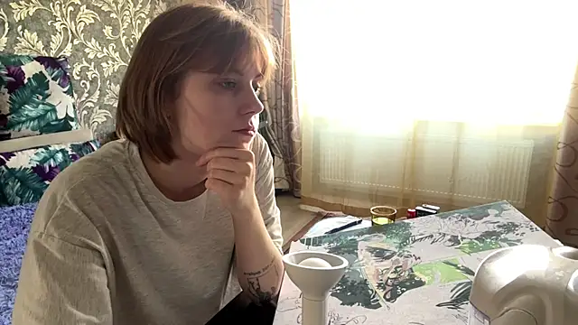 Snapshot of ShonnaTweddle chatting on 4, 7, 2026 ShonnaTweddle online show from 4, 7, 2026