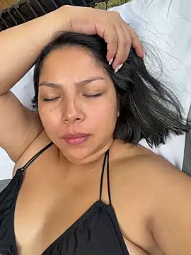 ISABELLA  LUNA online show from 10, 7, 2026