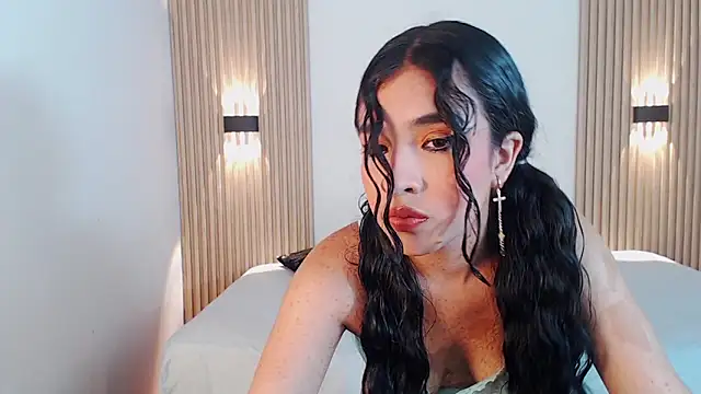AmyPrice9 online show from 23, 5, 2026