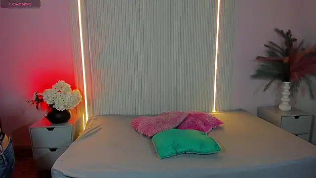 AmyPrice9 online show from 12, 6, 2026