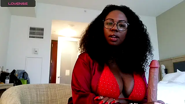 CyndyLouWho online show from 10, 7, 2026